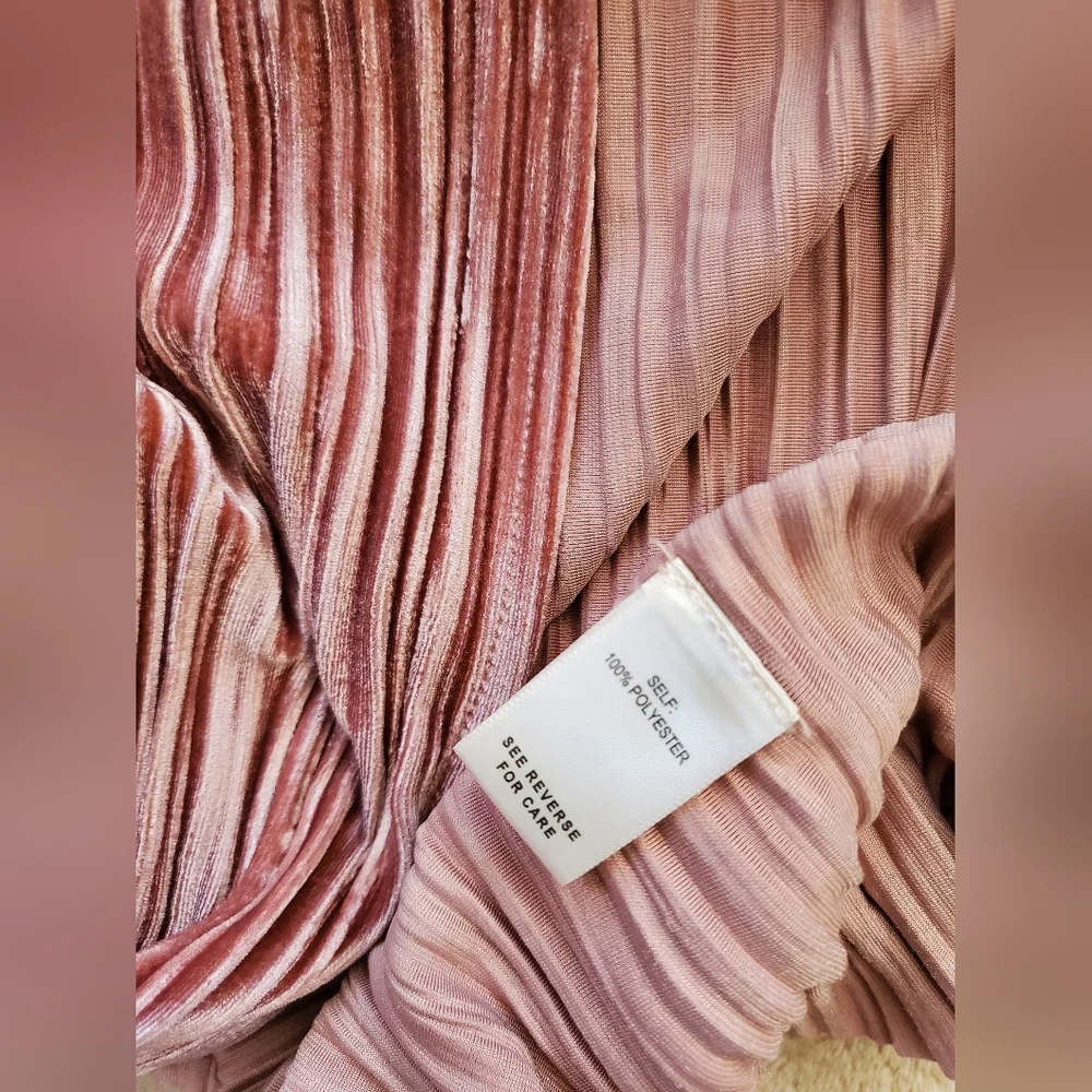 Arrow & Root Elegant Pink Button-Down Dress - Picture 5 of 5